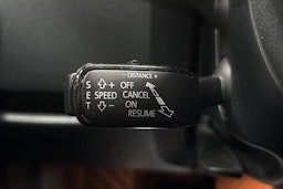 Valkoinen Skoda OCTAVIA 2019 kuva 29.