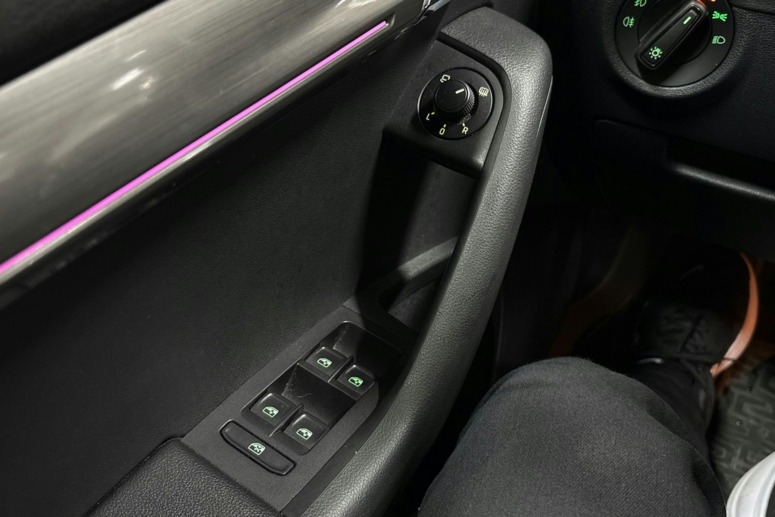 Valkoinen Skoda OCTAVIA 2019 kuva 31.