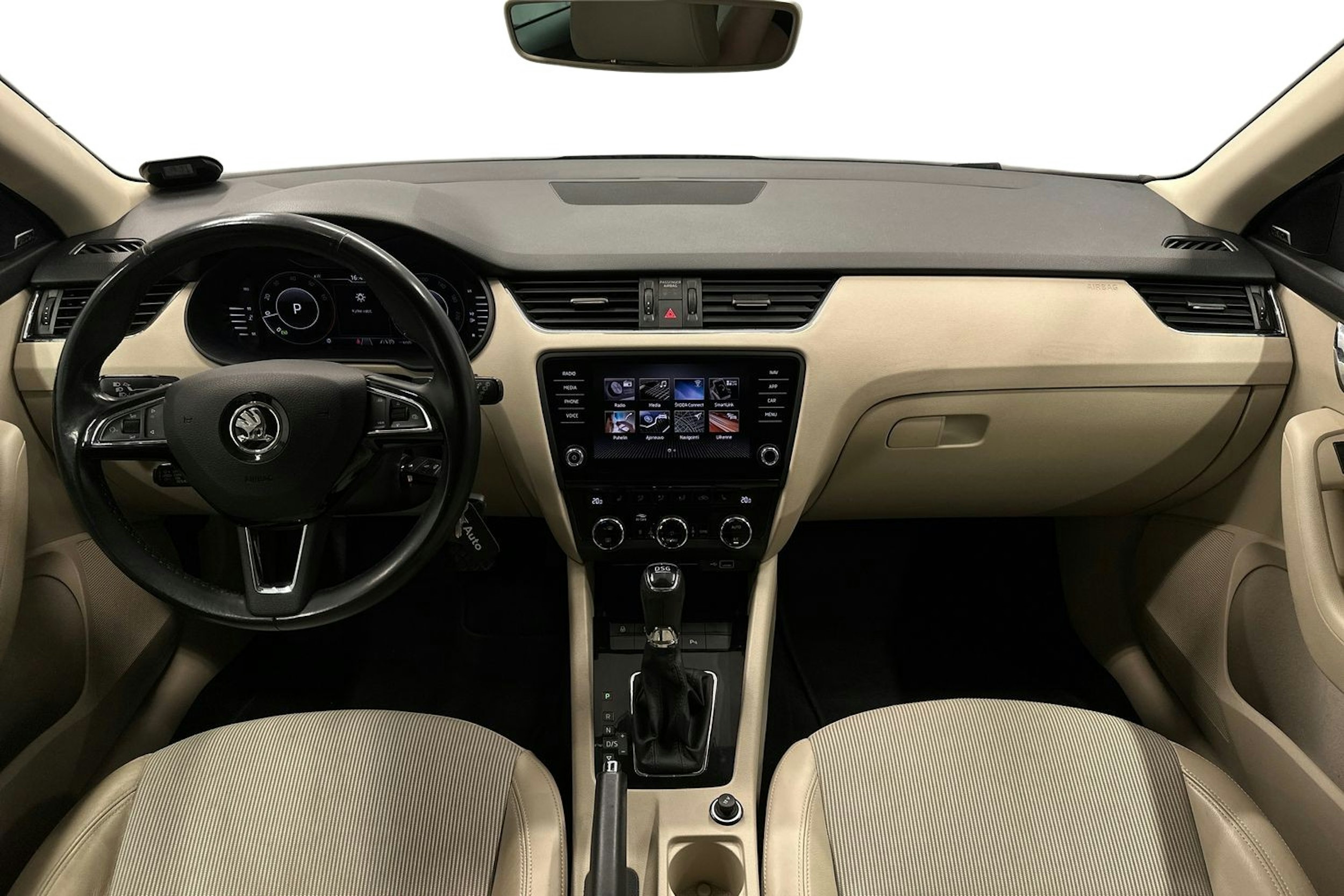 musta Skoda Octavia 2019 kuva 9.
