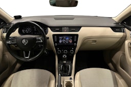 musta Skoda Octavia 2019 kuva 9.