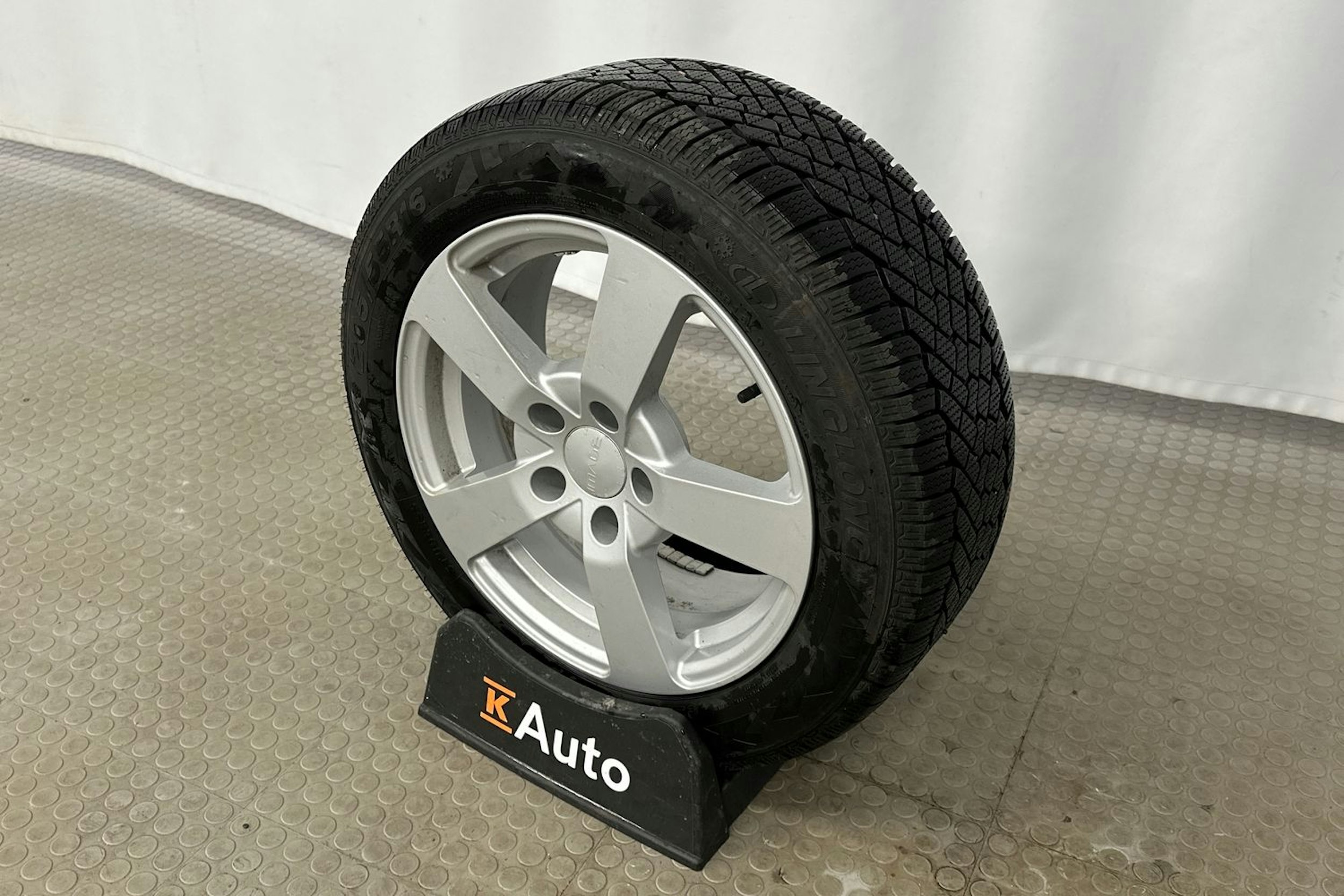 musta Skoda Octavia 2019 kuva 13.