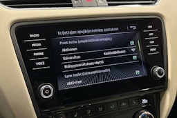 musta Skoda Octavia 2019 kuva 26.