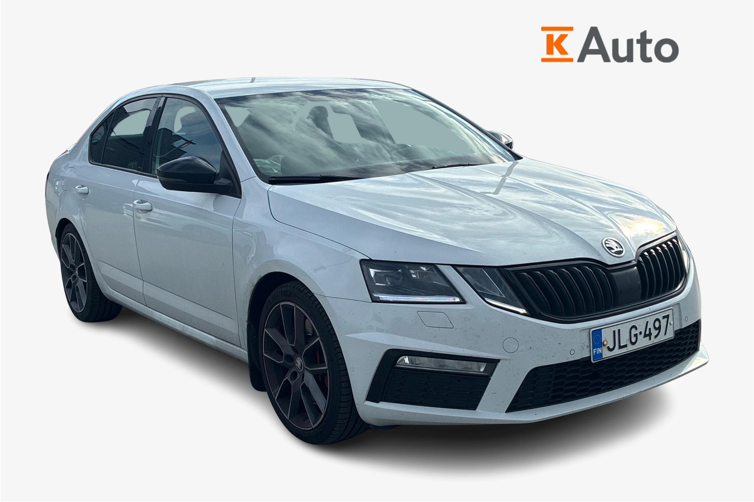 valkoinen Skoda Octavia 2019 kuva 1.