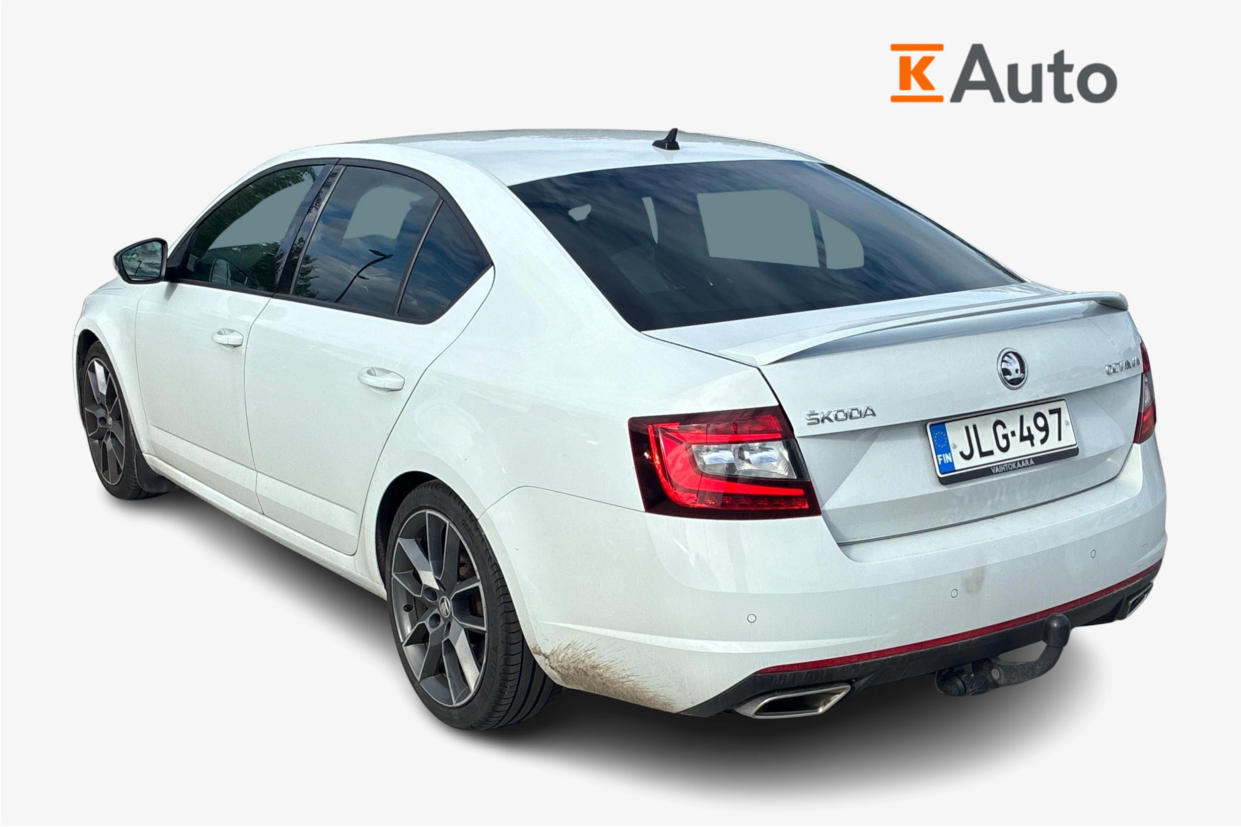 valkoinen Skoda Octavia 2019 kuva 2.
