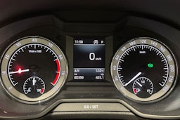 sininen Skoda Octavia 2020 kuva 16.