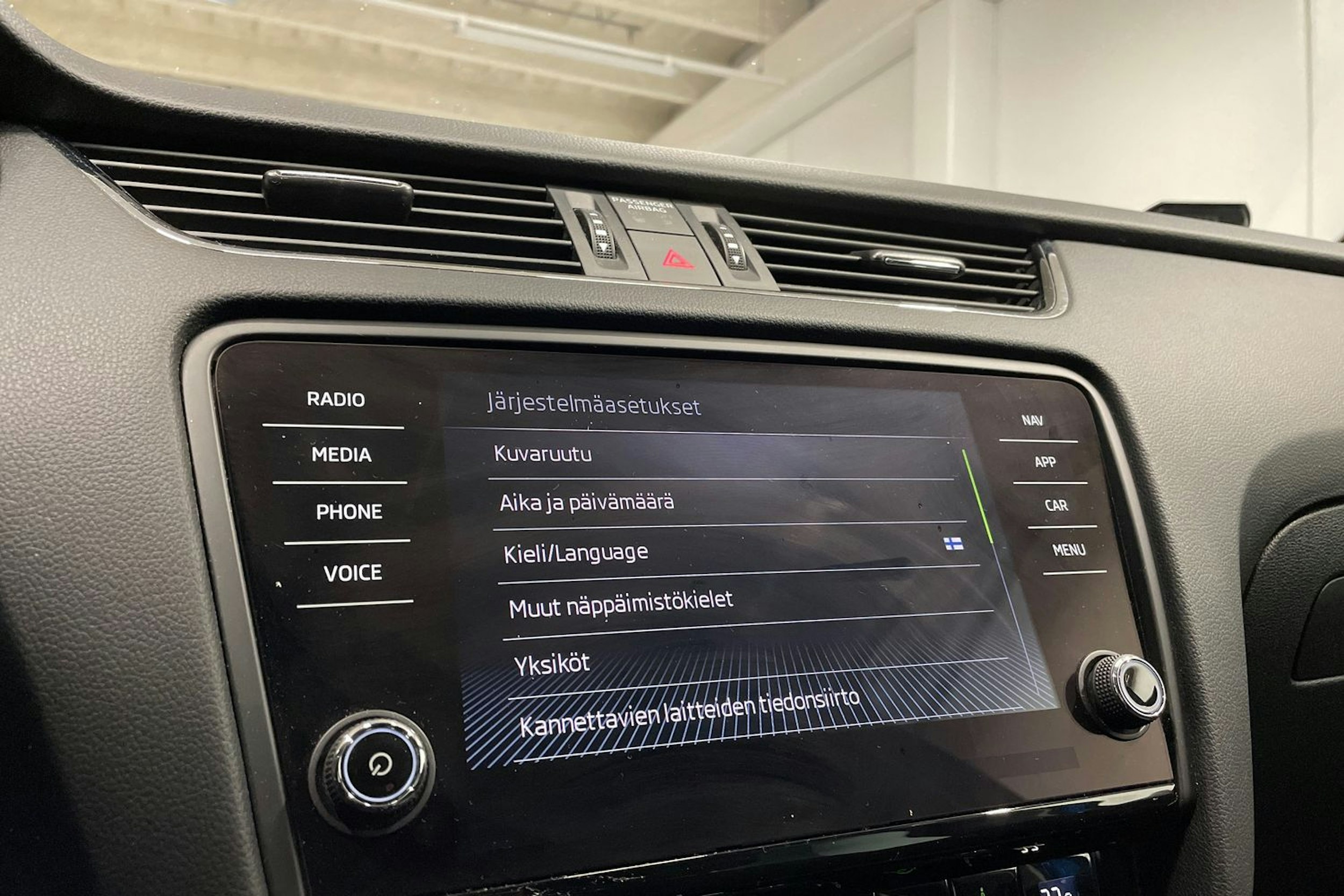 sininen Skoda Octavia 2020 kuva 21.