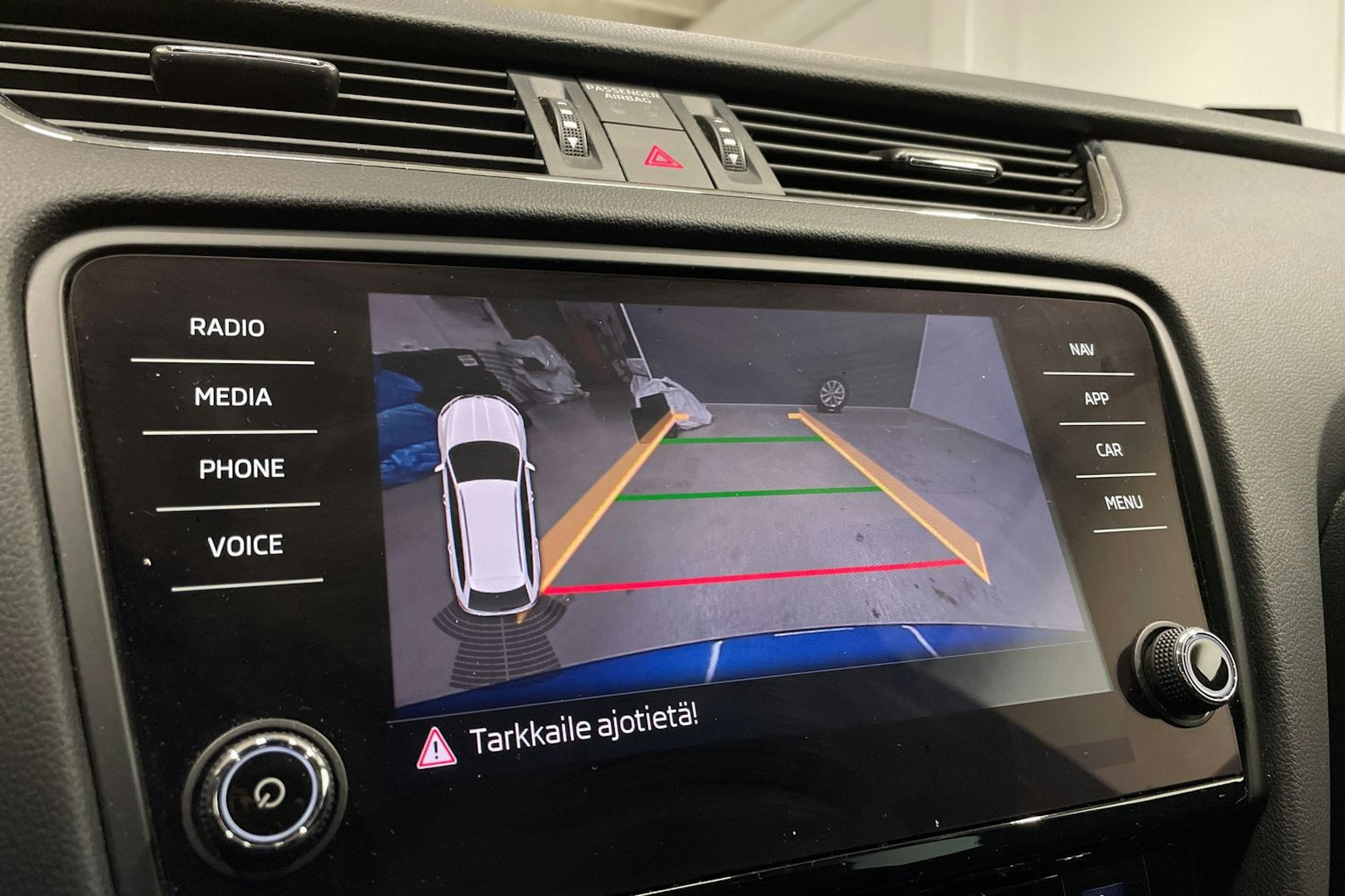 sininen Skoda Octavia 2020 kuva 22.