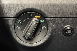 sininen Skoda Octavia 2020 kuva 24.