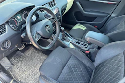 harmaa Skoda Octavia 2019 kuva 3.