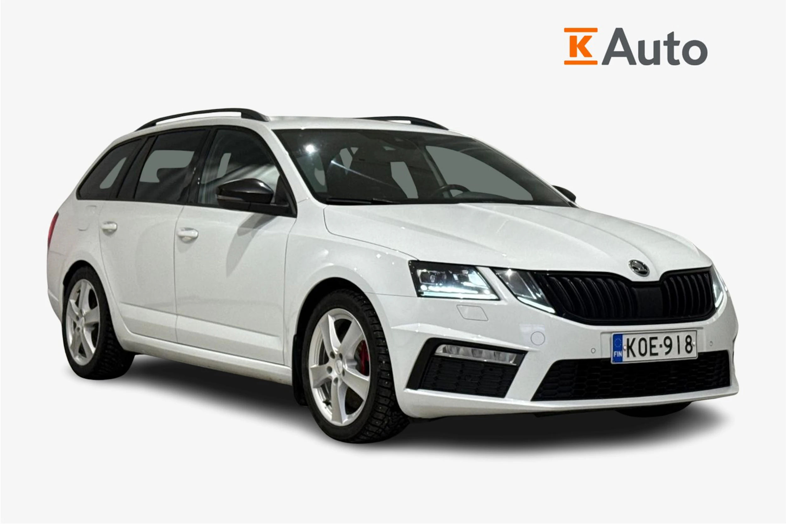 valkoinen Skoda Octavia 2019 kuva 34.
