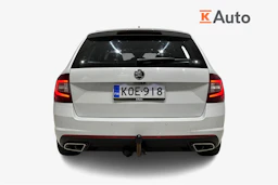 valkoinen Skoda Octavia 2019 kuva 37.