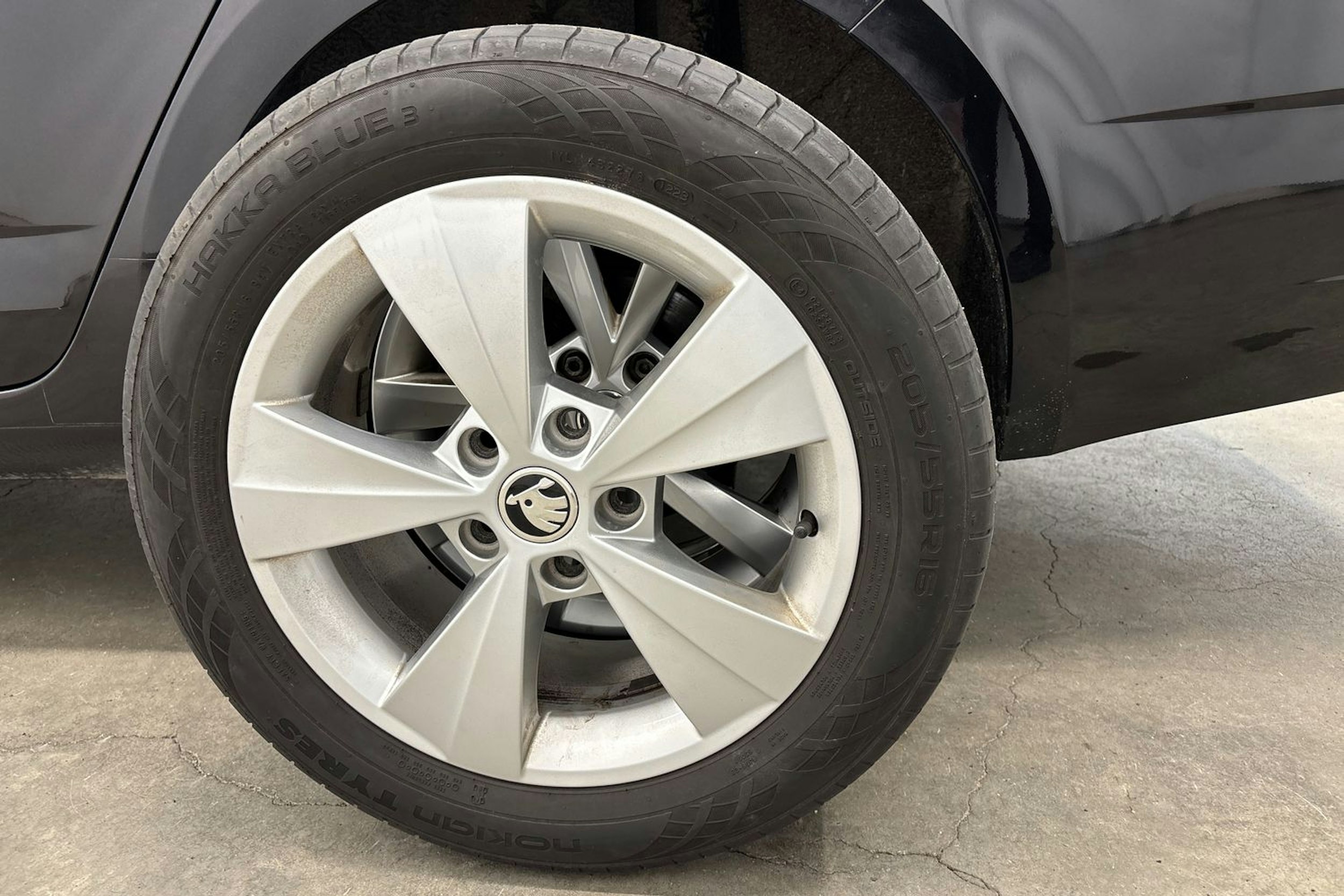 musta Skoda Octavia 2019 kuva 13.