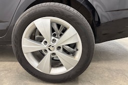 musta Skoda Octavia 2019 kuva 13.