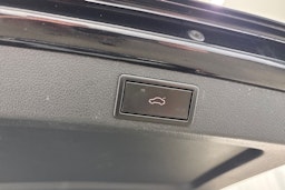 musta Skoda Octavia 2019 kuva 16.