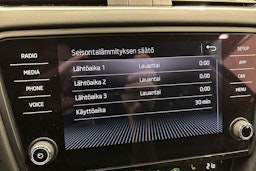 musta Skoda Octavia 2019 kuva 25.