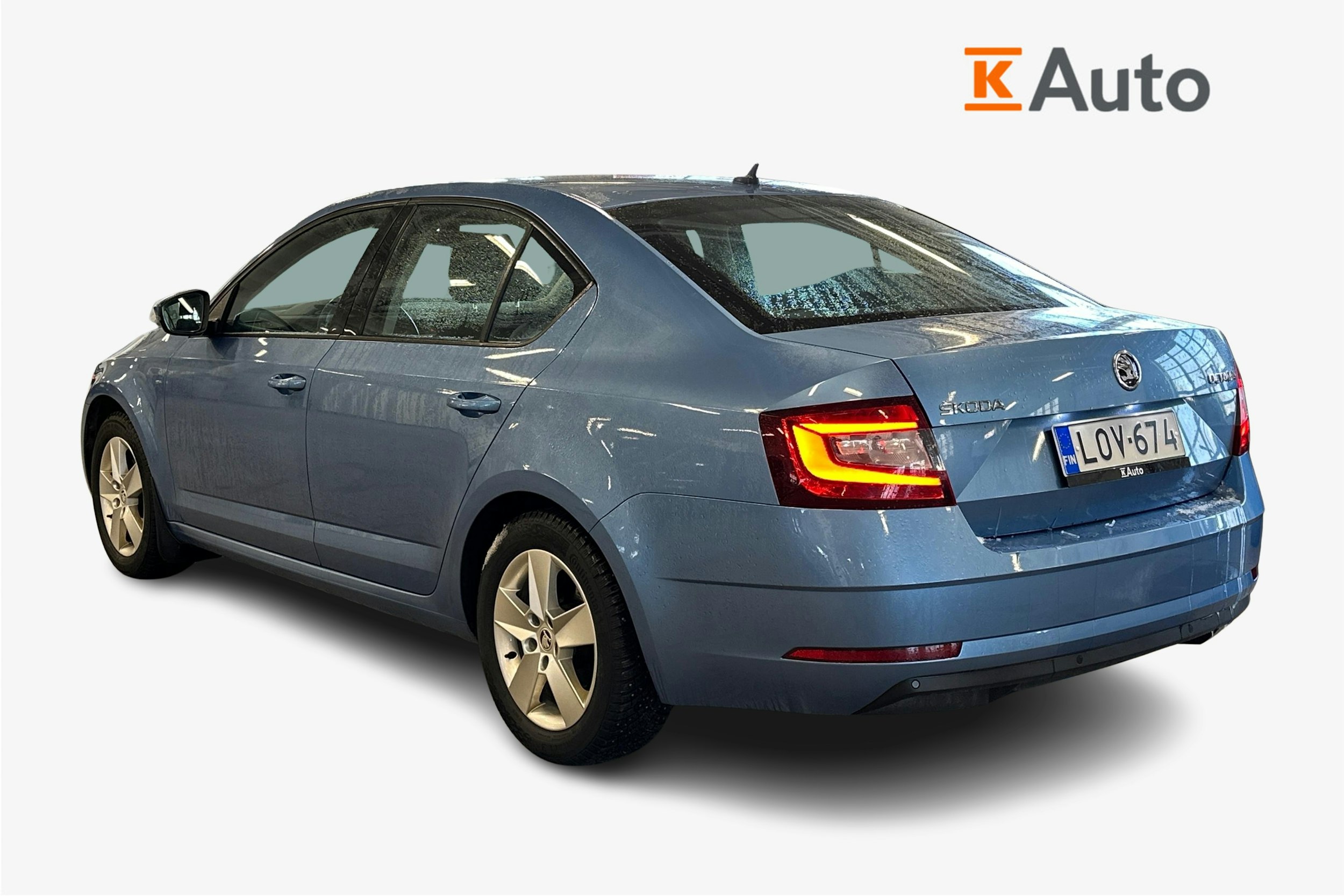 sininen Skoda Octavia 2019 kuva 2.