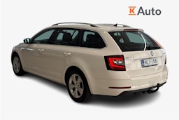 valkoinen Skoda Octavia 2019 kuva 2.