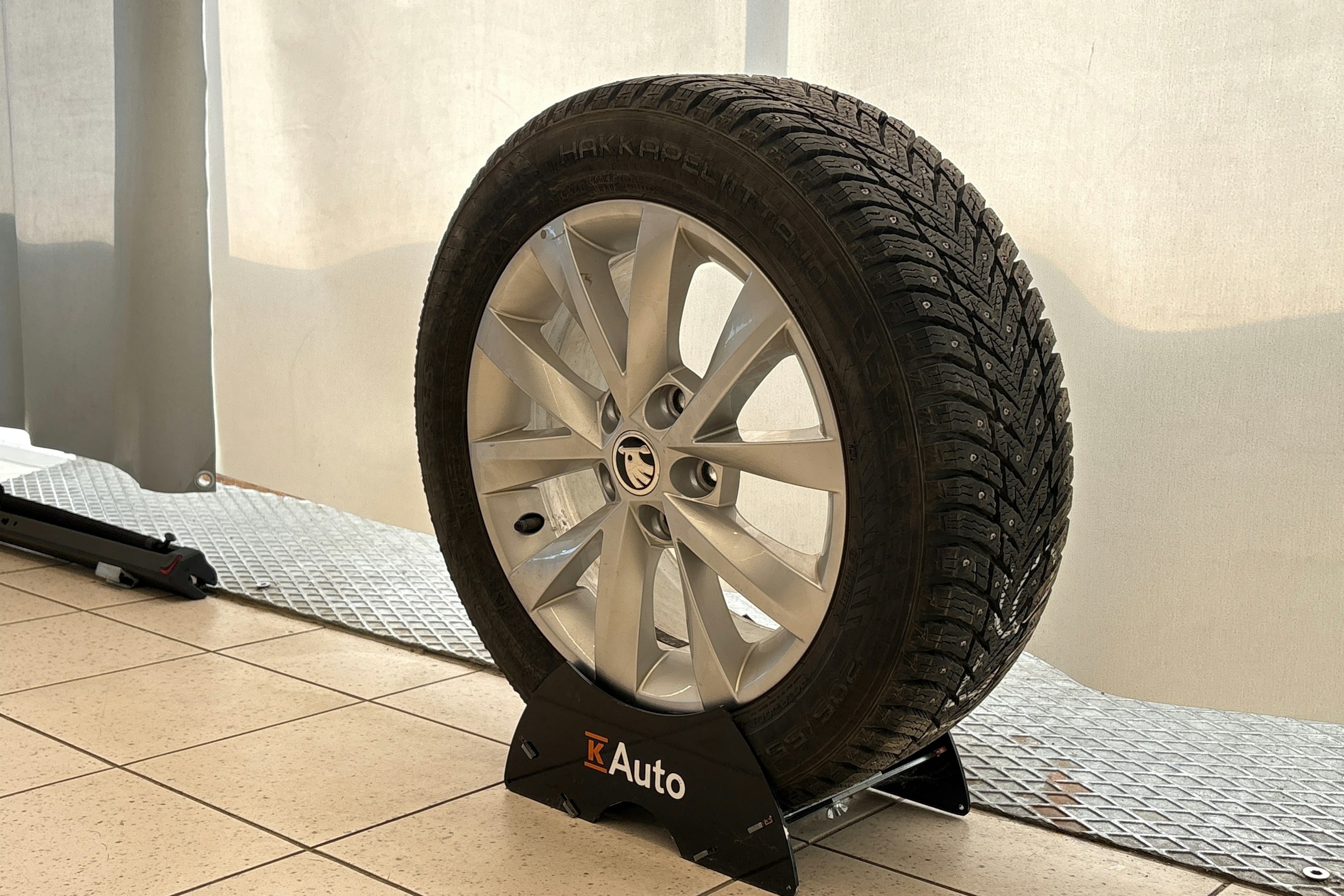 valkoinen Skoda Octavia 2019 kuva 13.