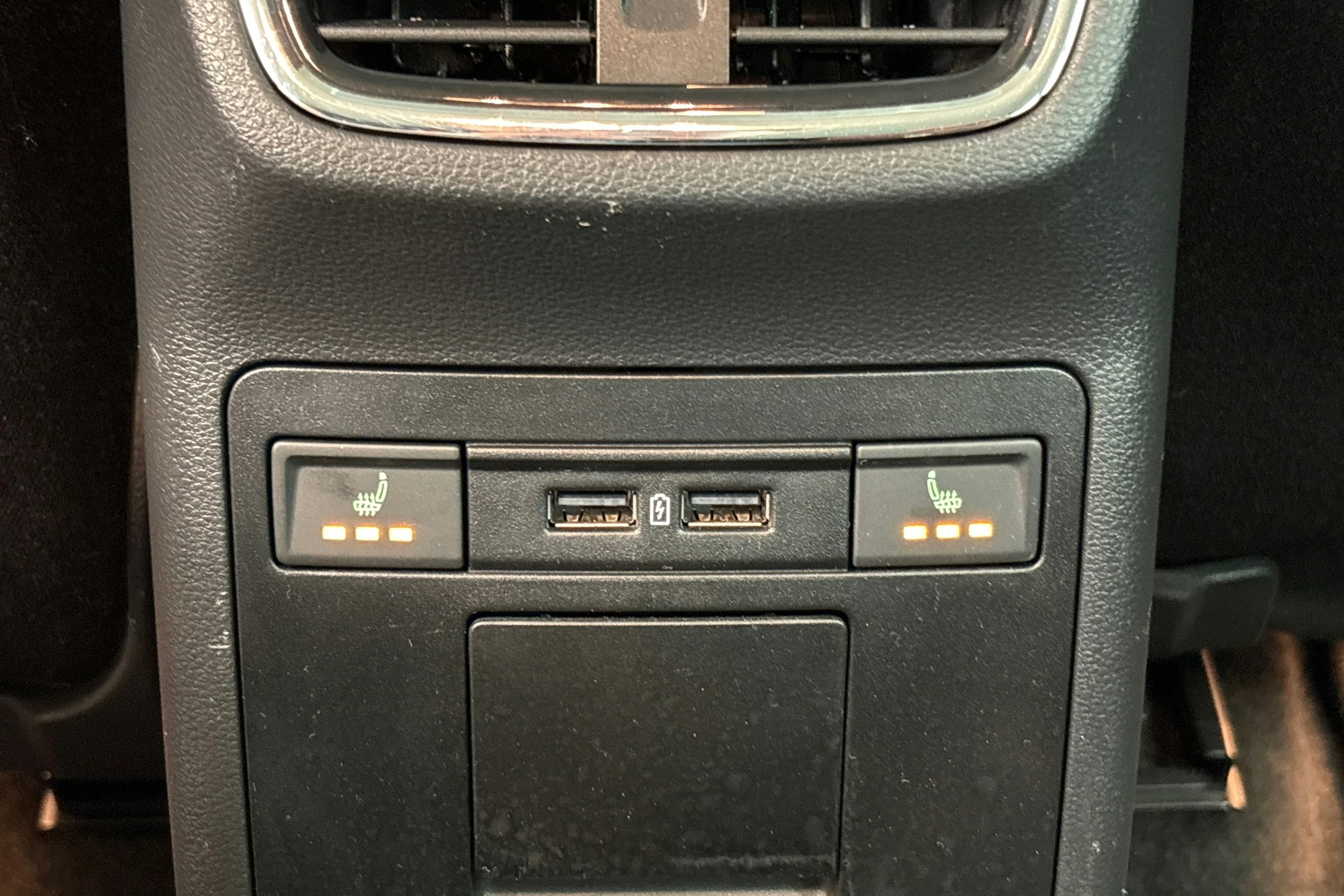 valkoinen Skoda Octavia 2019 kuva 15.