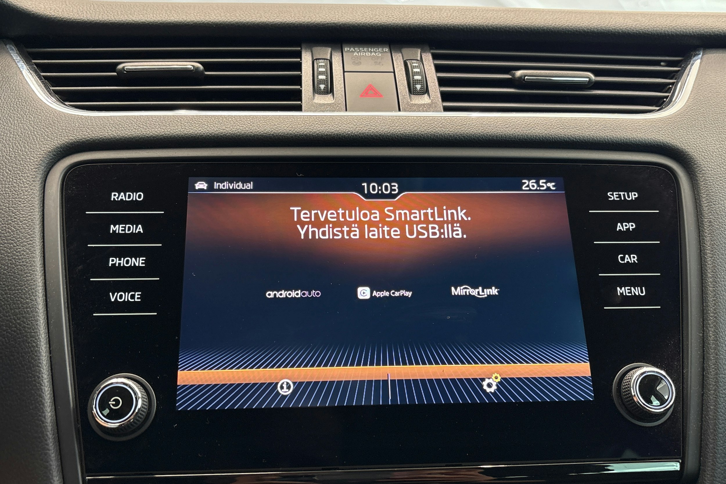 valkoinen Skoda Octavia 2019 kuva 24.