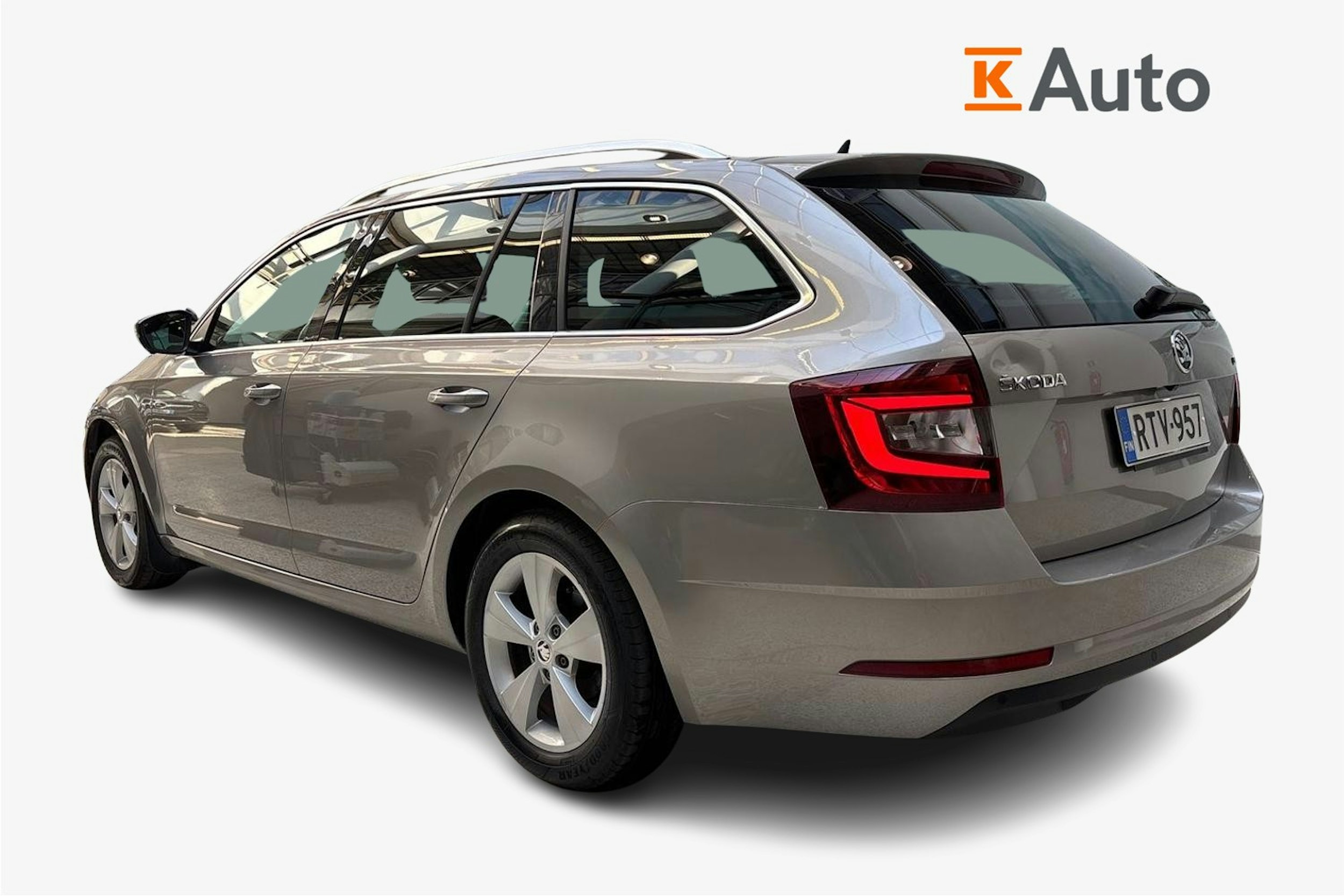 ruskea (beige) Skoda Octavia 2019 kuva 2.