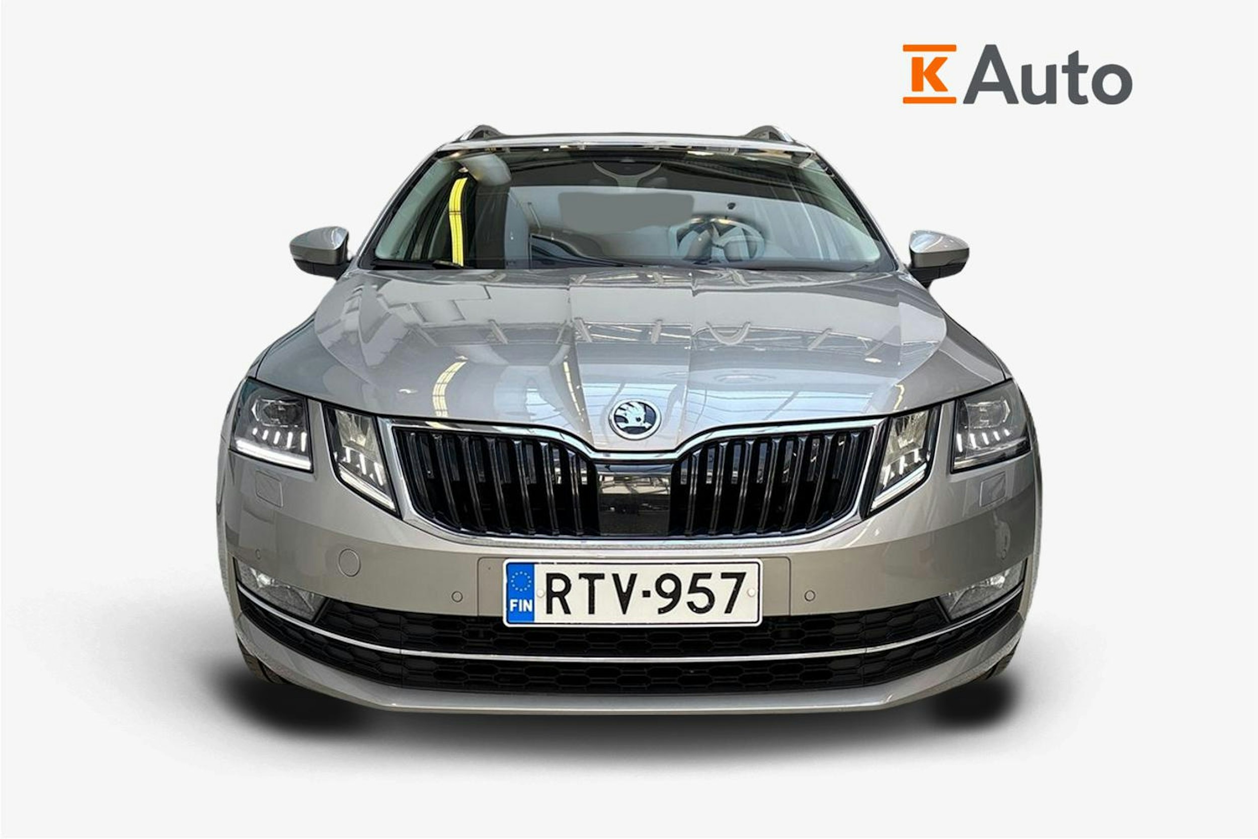 ruskea (beige) Skoda Octavia 2019 kuva 4.