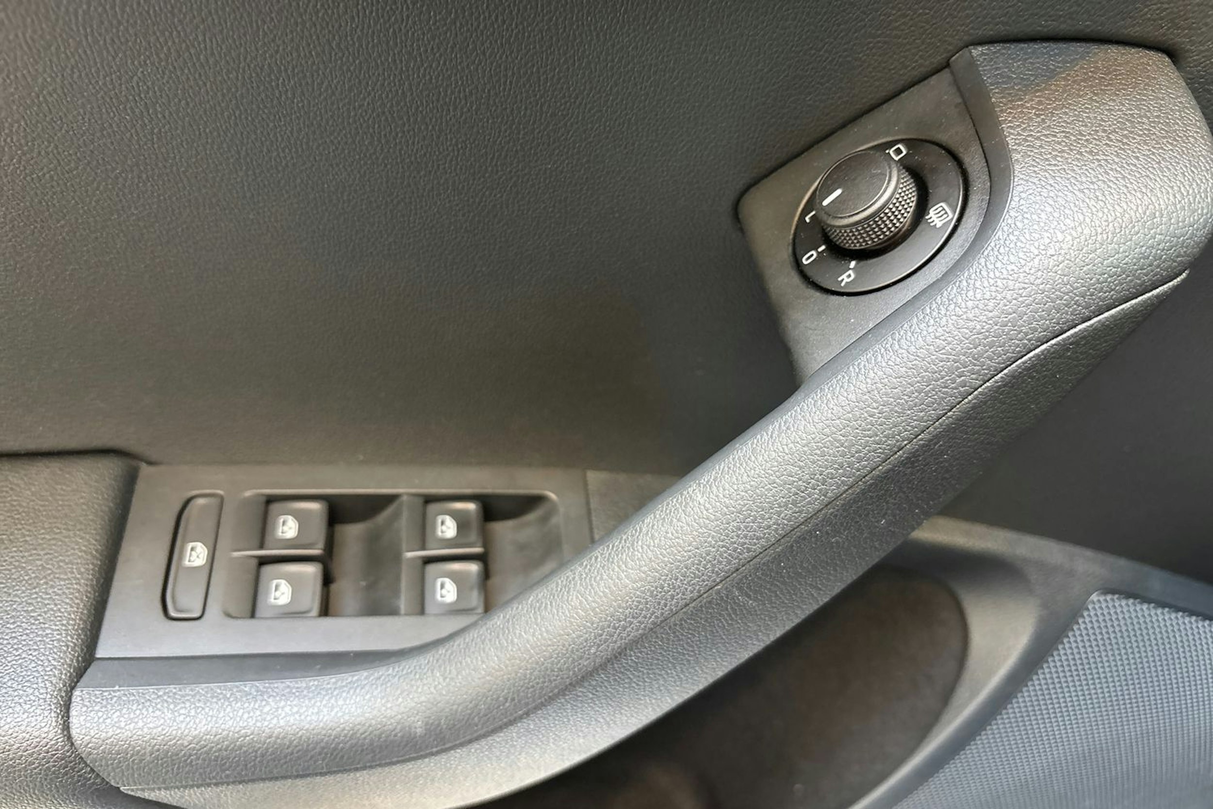 ruskea (beige) Skoda Octavia 2019 kuva 16.