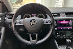 ruskea (beige) Skoda Octavia 2019 kuva 21.