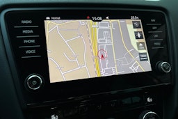 ruskea (beige) Skoda Octavia 2019 kuva 25.