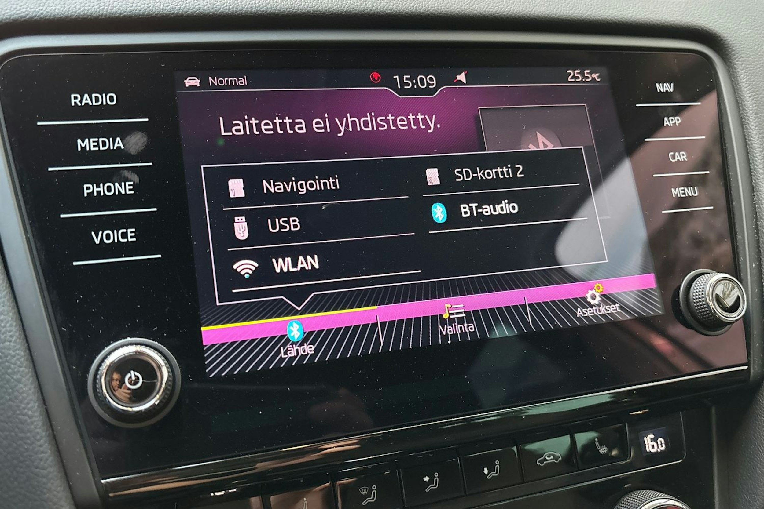 ruskea (beige) Skoda Octavia 2019 kuva 26.