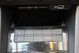 ruskea (beige) Skoda Octavia 2019 kuva 28.