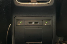 punainen Skoda Octavia 2019 kuva 24.