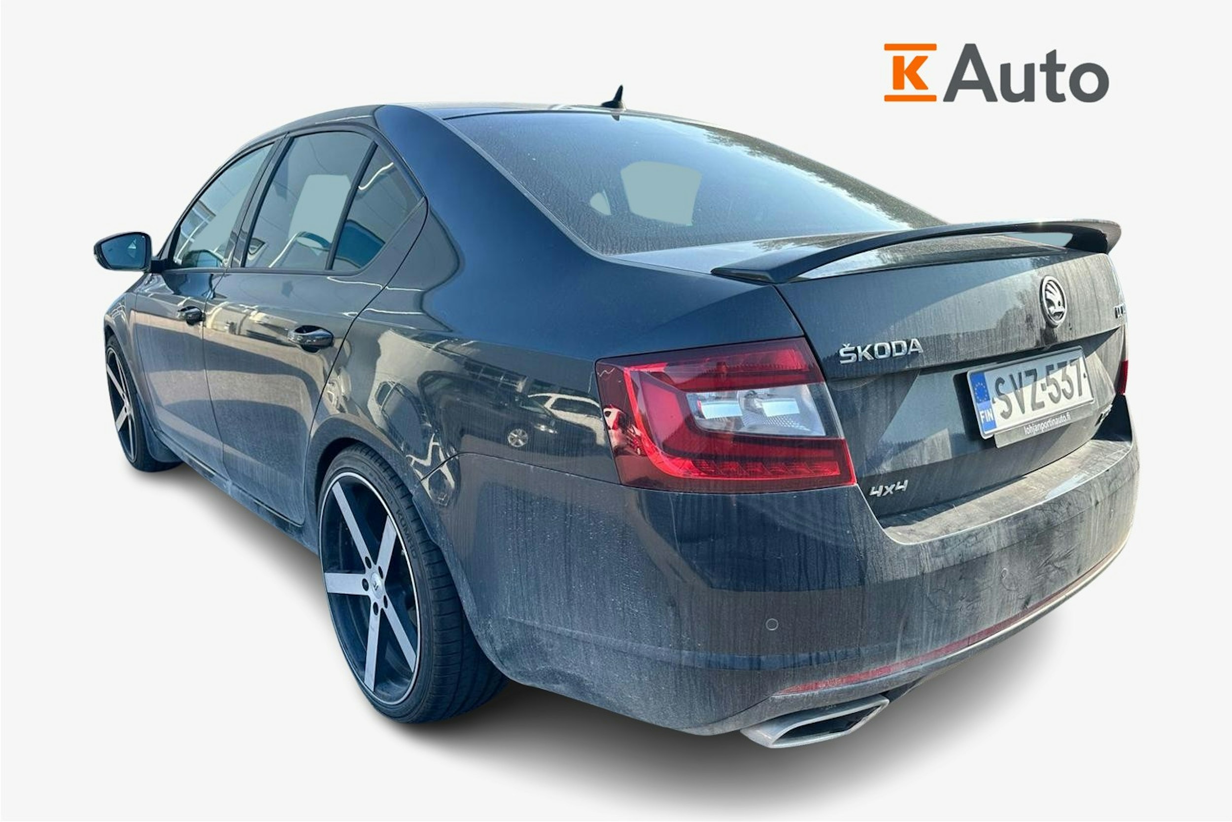 musta Skoda Octavia 2019 kuva 2.