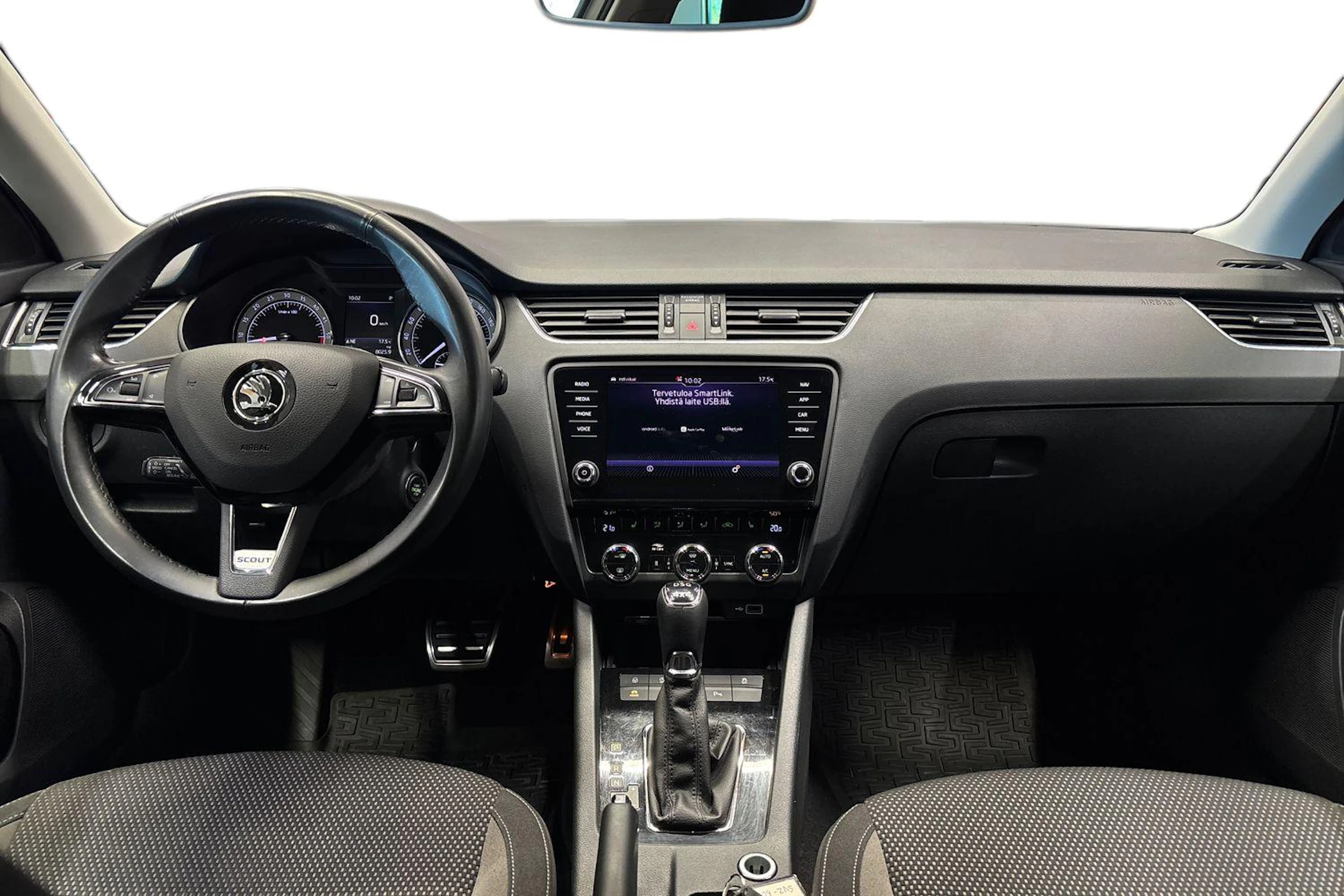 valkoinen Skoda Octavia 2019 kuva 7.