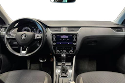 valkoinen Skoda Octavia 2019 kuva 7.