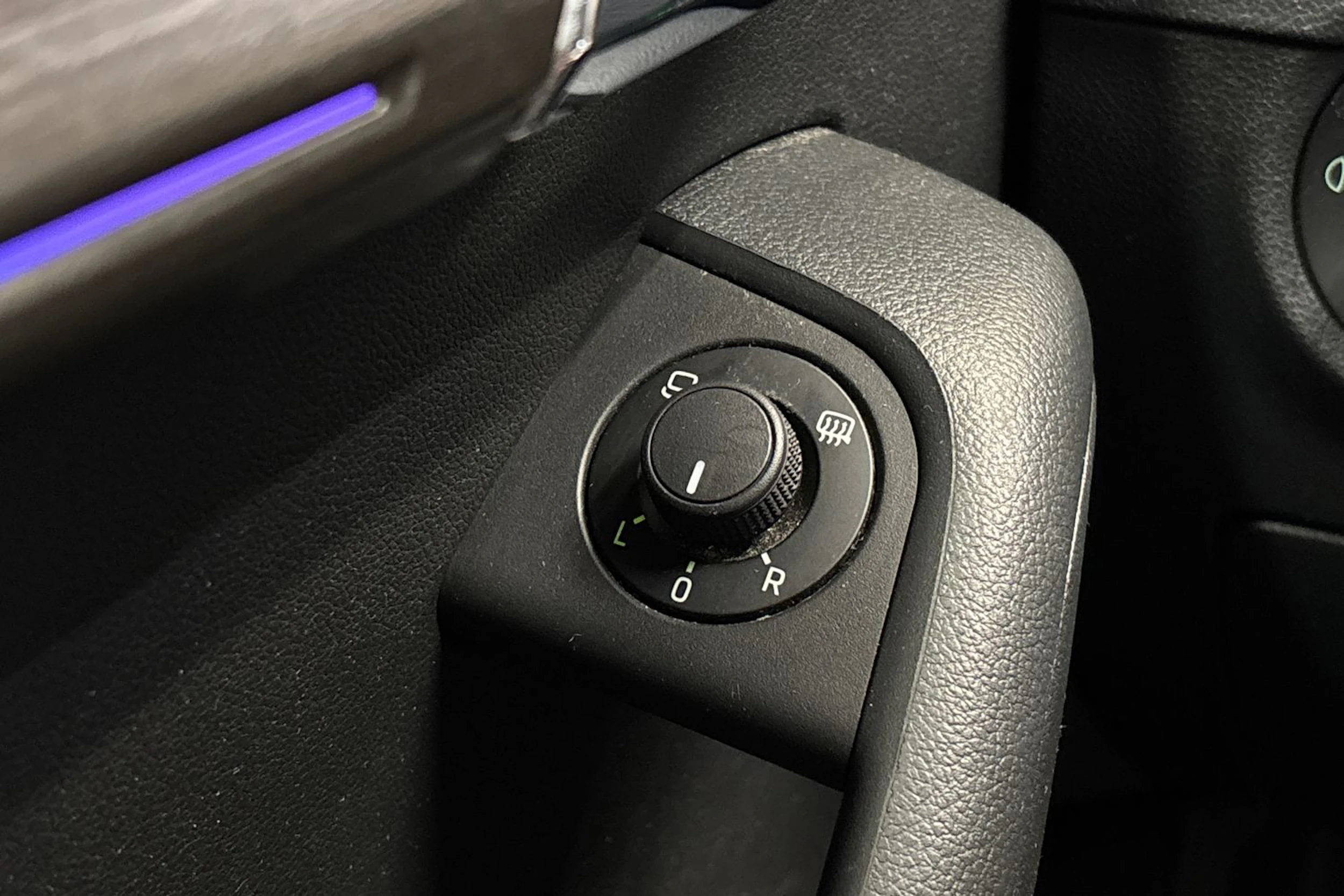 valkoinen Skoda Octavia 2019 kuva 13.
