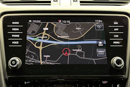valkoinen Skoda Octavia 2019 kuva 20.
