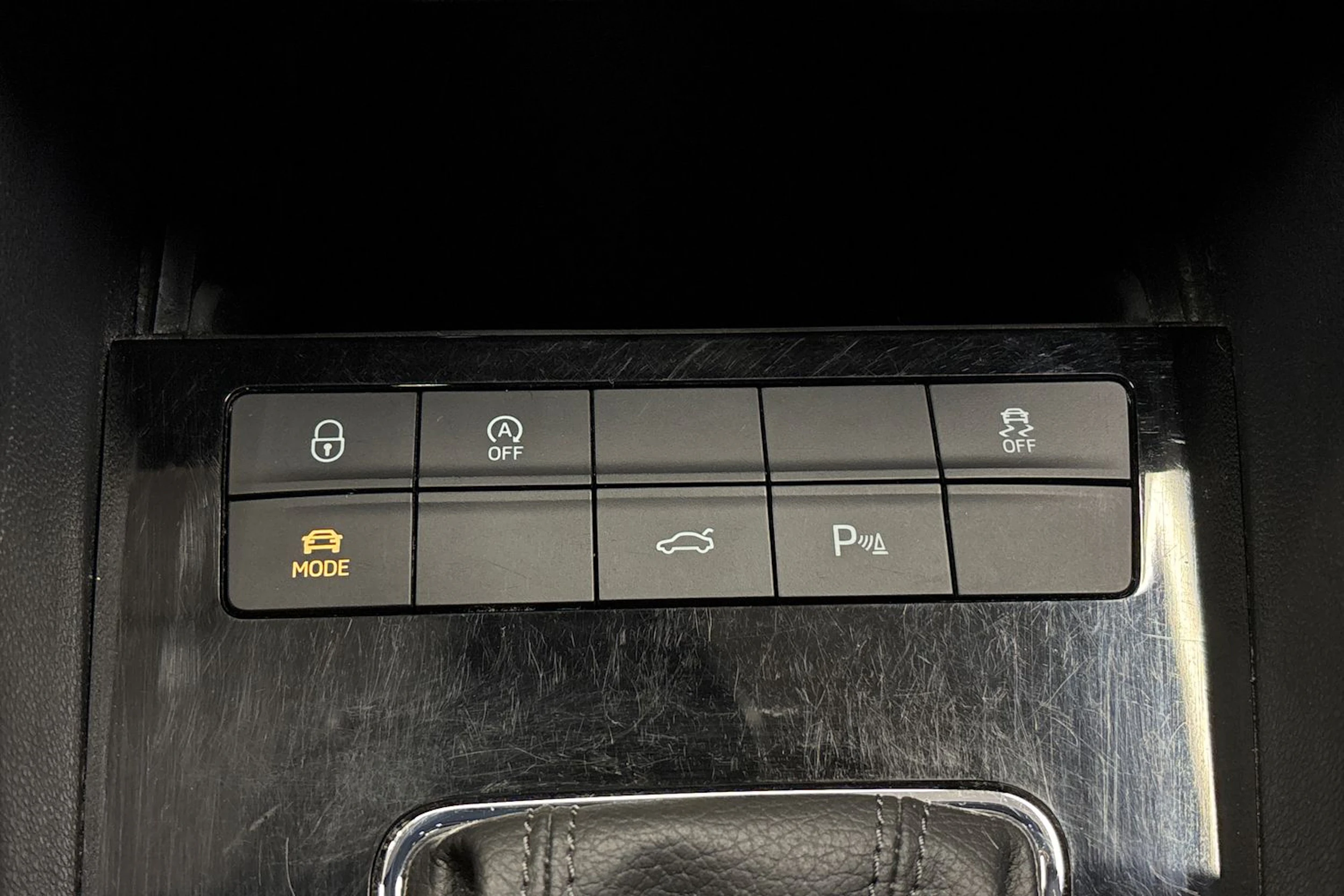 valkoinen Skoda Octavia 2019 kuva 24.