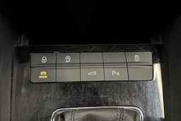 valkoinen Skoda Octavia 2019 kuva 24.