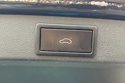 musta Skoda Octavia 2019 kuva 6.