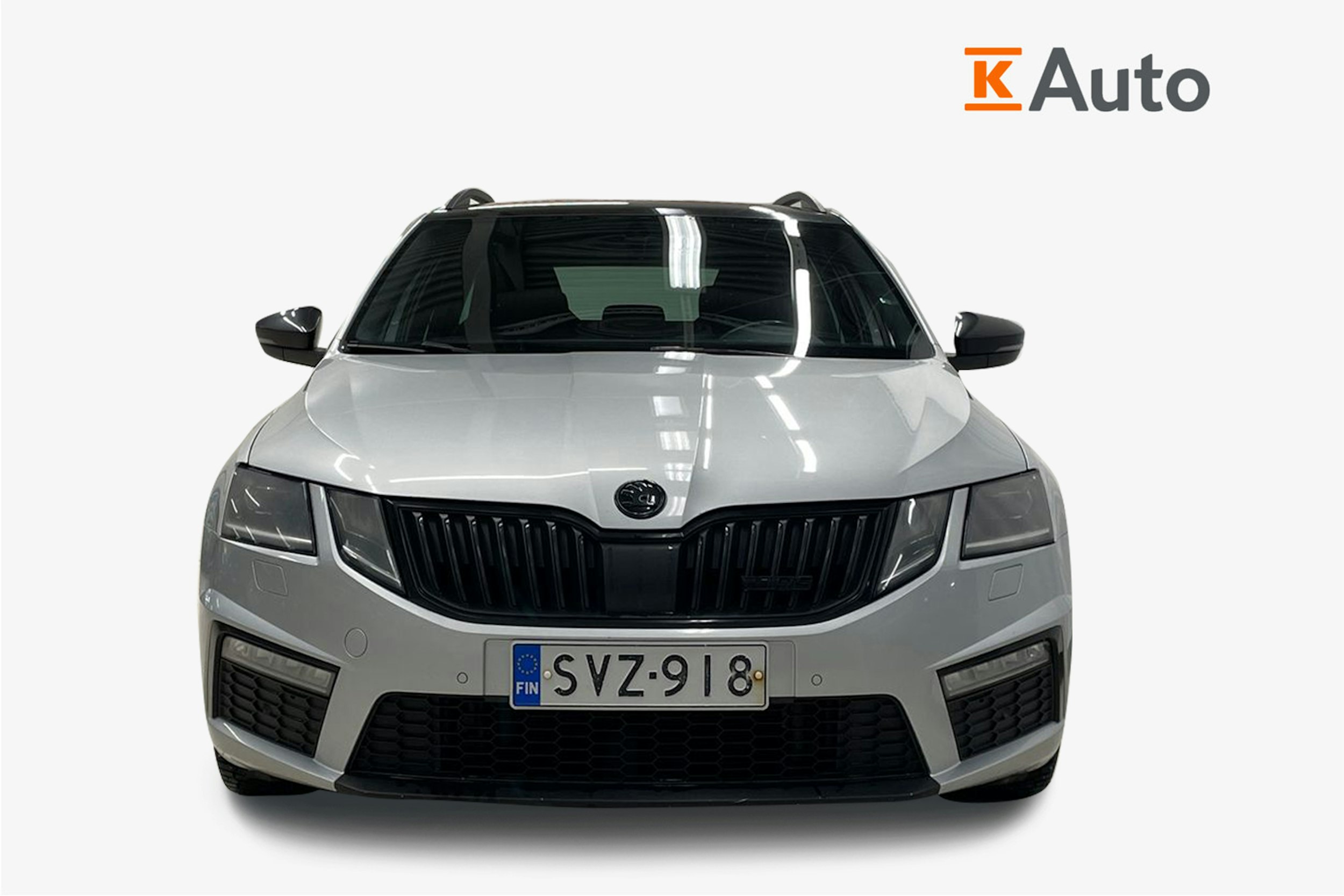 Harmaa Skoda OCTAVIA 2019 kuva 4.