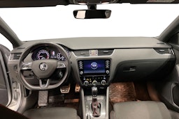 Harmaa Skoda OCTAVIA 2019 kuva 7.