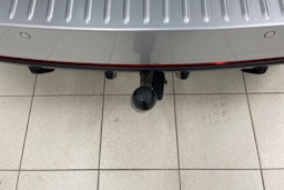 Harmaa Skoda OCTAVIA 2019 kuva 22.