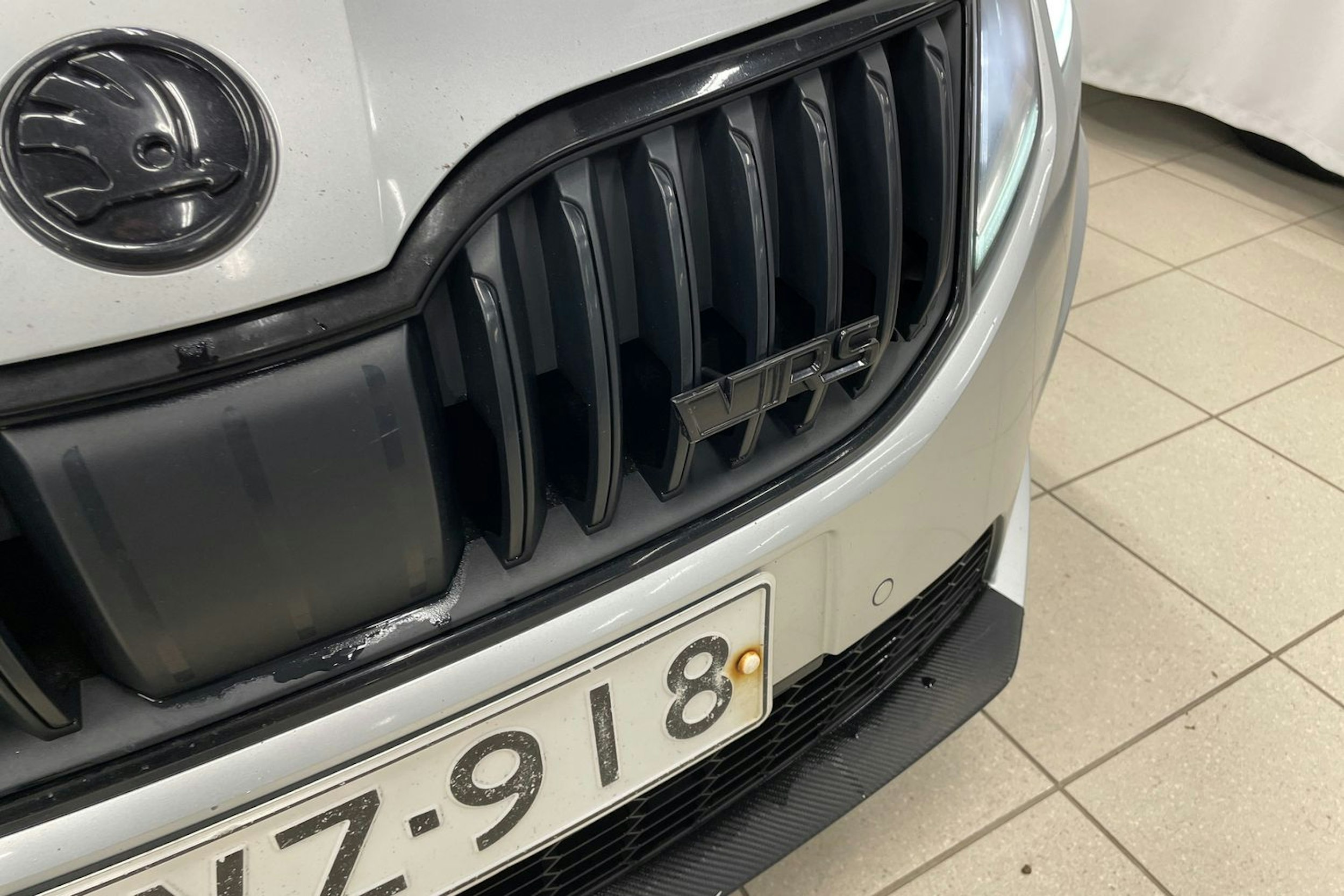 Harmaa Skoda OCTAVIA 2019 kuva 27.