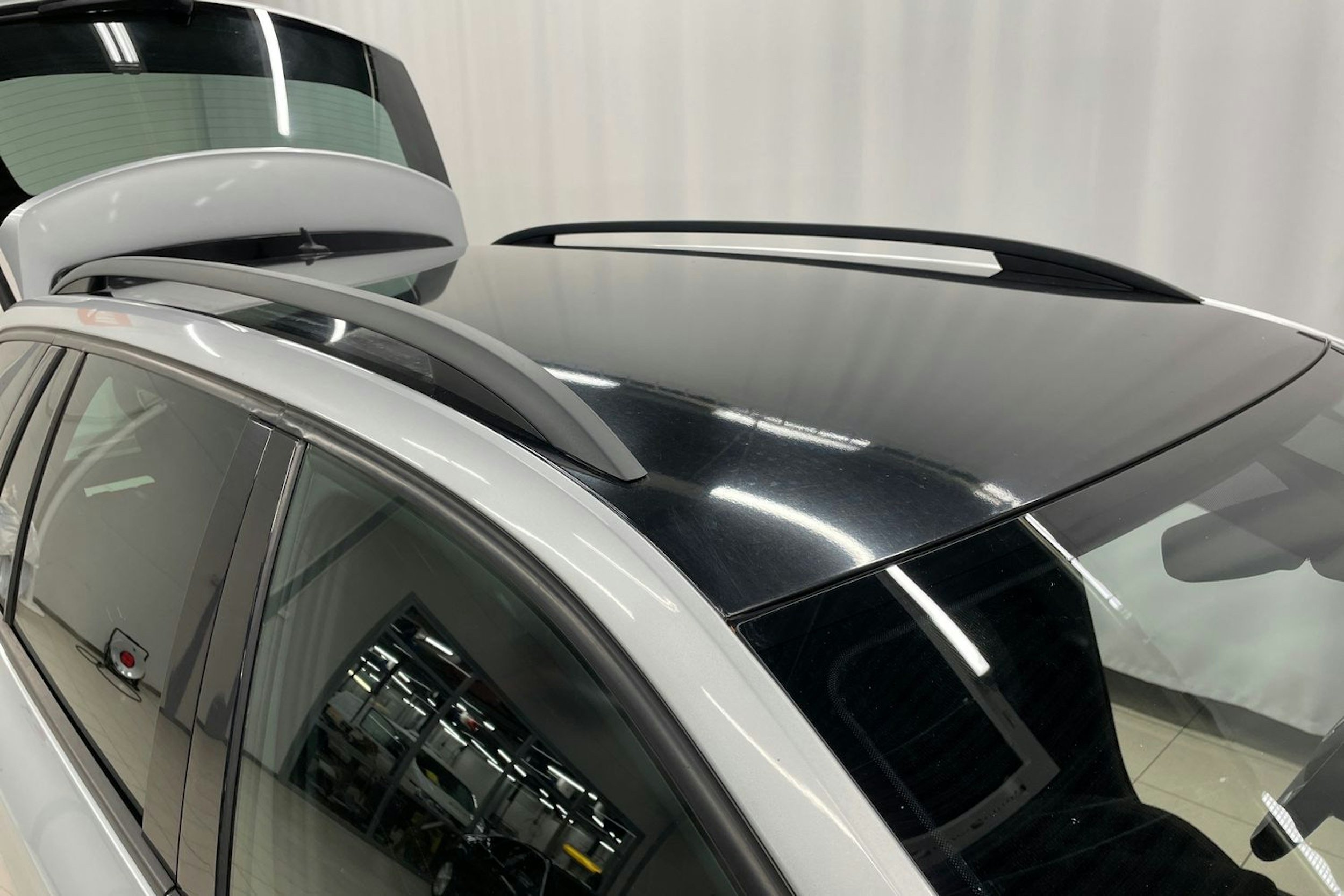 Harmaa Skoda OCTAVIA 2019 kuva 28.