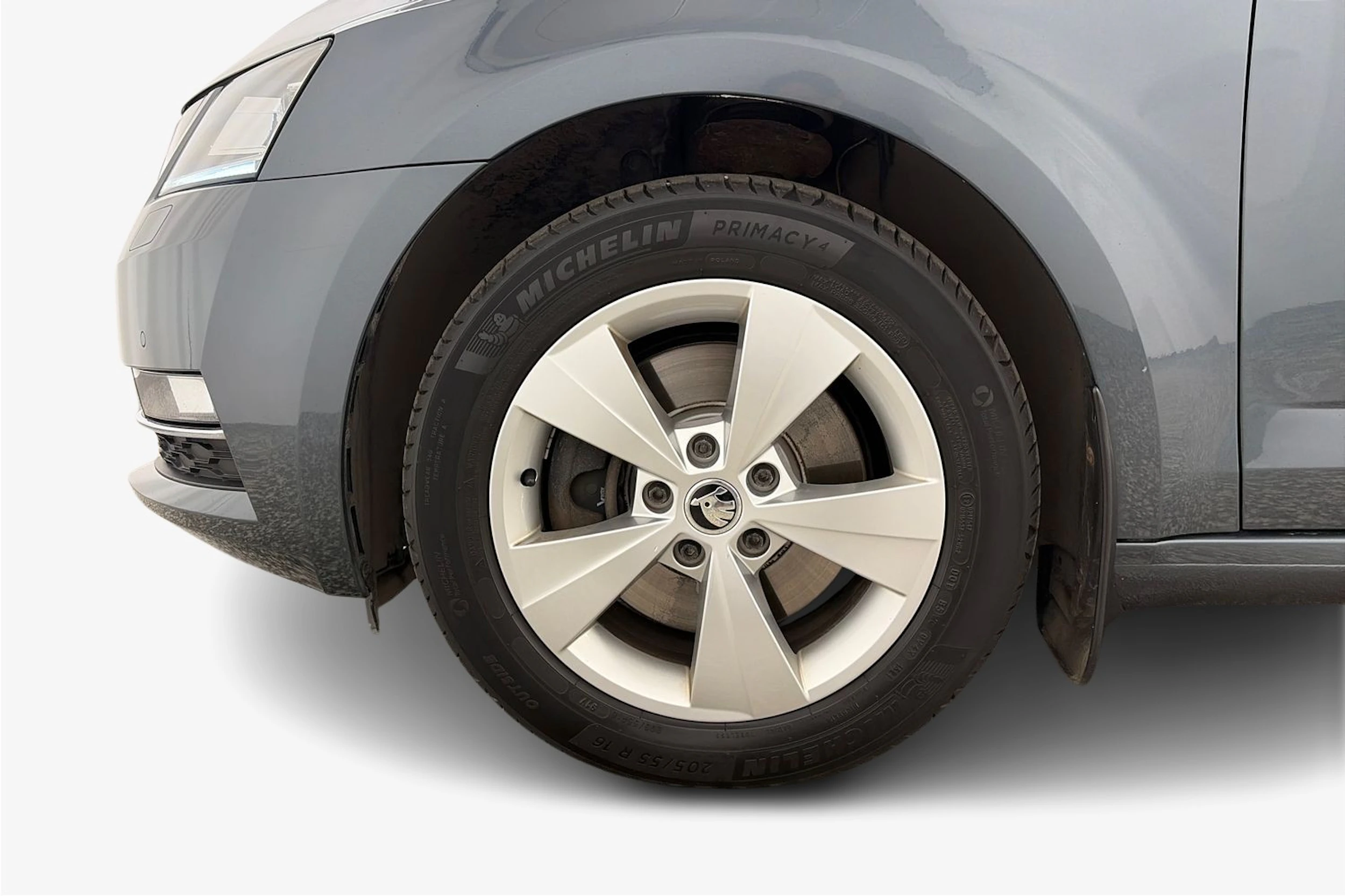 Harmaa Skoda OCTAVIA 2019 kuva 9.