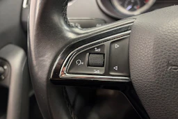 Harmaa Skoda OCTAVIA 2019 kuva 14.