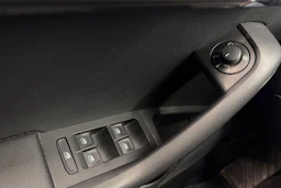 Harmaa Skoda OCTAVIA 2019 kuva 29.