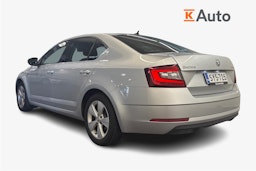 harmaa Skoda Octavia 2019 kuva 2.