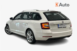 valkoinen Skoda Octavia 2019 kuva 2.